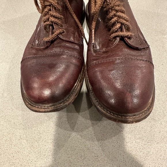 Men's Frye Leather Lace-Up Chukka Boots - Picture 4 of 9